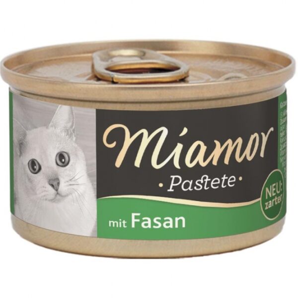 Entdecken Sie unsere besonders zarte Fleischpastete für Katzen, die alle wichtigen Nährstoffe liefert, die Ihre Katze für ein gesundes Leben benötigt. Die schmackhafte Textur dieser hochwertigen Pastete lässt Katzenherzen höher schlagen und sorgt für ein unvergleichliches Geschmackserlebnis. Mit einer optimalen Magnesium-Balance wird der Bildung von Struvitsteinen effektiv vorgebeugt. Diese getreidefreie und soja-freie Mahlzeit kommt in praktischen 85g-Dosen und ist frei von Farb- und Konservierungsstoffen. Angereichert mit natürlichem Taurin, ist dieses Alleinfuttermittel ideal für ausgewachsene Katzen und wird portionsgerecht frisch serviert. Vertrauen Sie auf die Qualität unserer Fleischpastete, um das Wohlbefinden Ihrer Katze zu fördern!