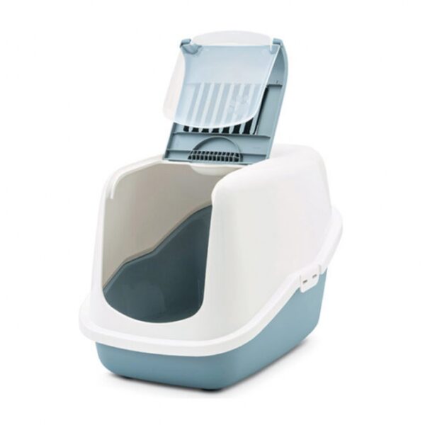 Die Katzentoilette Nestor ist eine modern designte und praktische Lösung für Katzenbesitzer, die Wert auf einfache Reinigung legen. Mit ihrer innovativen aufklappbaren Front ermöglicht sie eine schnelle und mühelose Entsorgung von verunreinigtem Katzenstreu, ganz ohne den Deckel abnehmen zu müssen. Die erhöhte Bodenwanne sorgt dafür, dass keine Flüssigkeiten auslaufen, was die Hygiene zusätzlich verbessert. Ausgestattet mit einem komfortablen Griff, einer langlebigen Kunststoff-Schwingtüre und einem effektiven Carbon-Filter, bietet die Nestor Katzentoilette hohe Qualität und Funktionalität. Die kompakten Maße von ca. 39 x 56 x 38,5 cm machen sie ideal für jedes Zuhause. Entdecken Sie die besten Lösungen für die Katzenpflege mit der Nestor Katzentoilette – für ein sauberes und angenehmes Umfeld für Ihre Katze!