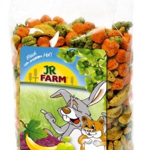 Entdecken Sie die köstlichen FRÜCHTCHEN von JR FARM – das ideale Ergänzungsfuttermittel für Zwergkaninchen, Meerschweinchen, Ratten, Hamster und Mäuse! Diese bunten Knuspersnacks sind nicht nur energiereich und leicht verdaulich, sondern bieten auch eine abwechslungsreiche Ernährung für Ihre kleinen Nager. Hergestellt aus hochwertigen Zutaten wie Mais, Weizen und Sojaöl, sind unsere FRÜCHTCHEN frei von künstlichen Konservierungsstoffen und enthalten wertvolle Nährstoffe. Mit einem Rohproteinanteil von 2,0%, Rohfett von 2,0%, Rohfaser von 2,0% und Rohasche von 4,0% sind sie die perfekte Wahl für eine gesunde und ausgewogene Ernährung. Gönnen Sie Ihren Haustieren diesen gesunden Knusperspaß und sorgen Sie für ihr Wohlbefinden!