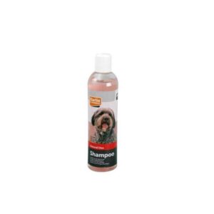 Entdecken Sie das hochwertige Natural-Deo-Shampoo, das effektiv Gerüche von Fell und Haut entfernt und Ihrem Haustier ein frisches Gefühl verleiht. Mit einem Inhalt von 300 ml ist dieses Shampoo ideal für die regelmäßige Pflege Ihres Vierbeiners. Die sorgfältig ausgewählten Inhaltsstoffe, darunter 5-15% anionische Tenside sowie natürliche Extrakte wie Aniba rosaeodora und Citrus bergamia, sorgen für eine sanfte Reinigung und einen angenehmen Duft. Dieses Shampoo ist nicht nur günstig, sondern bietet auch hohe Qualität, um die Haut und das Fell Ihres Tieres zu schützen. Verwöhnen Sie Ihr Haustier mit diesem effektiven Natural-Deo-Shampoo und genießen Sie die Vorteile einer gründlichen und schonenden Pflege!