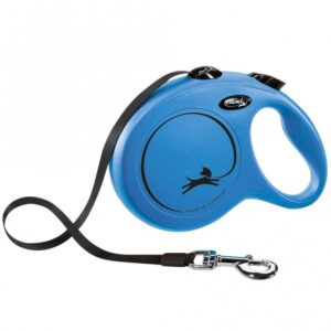 Entdecken Sie das innovative Hundegeschirr in der Größe L, das perfekt für Hunde bis zu 50 kg Körpergewicht geeignet ist. Mit einer Gurtlänge von 8 m bietet es Ihrem Vierbeiner die Freiheit, sich sicher zu bewegen. Dieses hochwertige Geschirr ist erweiterbar durch das praktische flexi Multi Box und das LED Lighting System, was es zu einem idealen Begleiter für nächtliche Spaziergänge macht. Die ansprechende Farbe Blau sorgt nicht nur für einen modischen Look, sondern auch für Sichtbarkeit und Sicherheit. Investieren Sie in Qualität und Komfort für Ihren Hund – mit diesem flexiblen Geschirr sind Sie bestens ausgestattet!