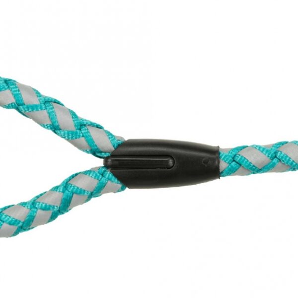 Entdecken Sie unser hochwertiges, rund geflochtenes Gurtband in der auffälligen Farbe Ozean. Mit einer Länge von 1 Meter und einem Durchmesser von 12 mm in der Größe S-M ist dieses reflektierende Gurtband ideal für vielfältige Anwendungen, sei es für Outdoor-Aktivitäten oder als stilvolles Accessoire. Die reflektierenden Eigenschaften sorgen für zusätzliche Sicherheit bei schlechten Lichtverhältnissen. Verlassen Sie sich auf die hohe Qualität und Langlebigkeit dieses Gurtbands, das sowohl funktional als auch modisch ist. Bestellen Sie jetzt und erleben Sie die perfekte Kombination aus Sicherheit und Stil!