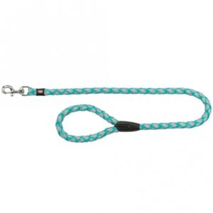 Entdecken Sie unser hochwertiges, rund geflochtenes Gurtband in der ansprechenden Farbe Ozean. Mit einer Länge von 1 Meter und einem Durchmesser von 18 mm in der Größe L-XL ist dieses reflektierende Gurtband ideal für eine Vielzahl von Anwendungen, sei es für Outdoor-Aktivitäten oder zur sicheren Befestigung von Gegenständen. Die reflektierenden Eigenschaften sorgen für zusätzliche Sicherheit bei schlechten Lichtverhältnissen, während das strapazierfähige Material eine lange Lebensdauer garantiert. Wählen Sie unser Gurtband für hohe Qualität und zuverlässige Leistung – perfekt für alle, die Wert auf Sicherheit und Funktionalität legen!