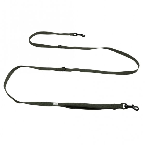 **Optimierte Produktbeschreibung:** Entdecken Sie die EXPLOR Ultimate Fit Trainingsleine – die perfekte Wahl für Hundebesitzer, die Wert auf Qualität und Funktionalität legen. Diese hochwertige Trainingsleine mit 2 Karabinerhaken hat eine Gesamtlänge von 2,20 Metern und ist ideal für Welpentraining sowie entspannte Spaziergänge in belebten Umgebungen. Dank der vielseitigen 4-fach Verstellbarkeit können Sie die Leine bequem in Kombination mit dem EXPLOR Ultimate Fit-Geschirr nutzen oder für zwei Hunde gleichzeitig verwenden. Der weiche, mit Neopren bezogene Korrekturgriff ermöglicht Ihnen eine schnelle Kontrolle Ihres Hundes, während die reflektierenden Nähte für zusätzliche Sicherheit im Straßenverkehr sorgen. Genießen Sie die Freiheit, Ihren Hund an der Schulter oder Hüfte zu führen und erleben Sie unvergessliche Abenteuer in der Natur! Holen Sie sich jetzt die beste Trainingsleine für Ihren Hund und machen Sie jeden Spaziergang zu einem Vergnügen!