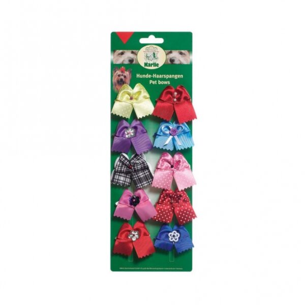 Entdecken Sie unsere 10 Luxus-Hundehaarspangen, die mit hochwertigem Stoffbesatz in verschiedenen attraktiven Farben und Designs gefertigt sind. Diese stilvollen Haarspangen sind nicht nur ein echter Hingucker, sondern bieten auch hohen Tragekomfort für Ihren vierbeinigen Freund. Perfekt für besondere Anlässe oder den täglichen Gebrauch, verleihen sie jedem Hunde-Outfit das gewisse Etwas. Bitte beachten Sie, dass die Zusammenstellung der Haarspangen von der Abbildung abweichen kann. Machen Sie Ihrem Hund eine Freude mit diesen eleganten und praktischen Accessoires!