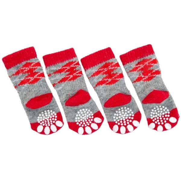 Die Doggy Socks sind die perfekte Lösung für Ihren Hund, um sicher auf glatten Böden wie Fliesen, Parkett und Laminat zu laufen. Mit ihrer rutschfesten Anti-Slip Sohle bieten sie optimalen Halt und schützen gleichzeitig die Pfoten Ihres Vierbeiners. Diese hochwertigen Socken sind in zwei attraktiven Designs erhältlich und eignen sich ideal als Pfotenschutz. Die Größe M passt beispielsweise für Rassen wie Spitz und Französische Bulldogge. Bitte messen Sie die Pfote Ihres Hundes vor der Bestellung, da die Pfotengröße innerhalb einer Rasse variieren kann. Jede Socke hat eine Auftrittsfläche von ca. 52 x 40 mm (LxB) und wird im praktischen Set von 4 Socken geliefert. Die Farben Rot/Grau verleihen den Socken zudem einen ansprechenden Look. Handwäsche sorgt dafür, dass die Socken lange in einem guten Zustand bleiben. Schützen Sie die Pfoten Ihres Hundes mit diesen praktischen und stilvollen Doggy Socks!