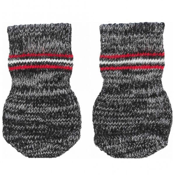 Diese hochwertigen Hundesocken aus Baumwolle mit Elasthan sind der ideale Schutz für Ihren Vierbeiner. Dank der rutschfesten Sohle bieten sie optimalen Halt auf glatten Flächen, was besonders für ältere Hunde von Vorteil ist. Die Socken sind eine empfehlenswerte Lösung bei Rücken- und Gelenkschmerzen und unterstützen zudem die Heilung von Verletzungen. Sie schützen Ihre Böden und Möbel vor Kratzspuren und sind leicht bei 30° waschbar. In der eleganten Farbe Grau erhältlich, kommen die Socken im praktischen 2er-Pack und sind in Größe XL ideal für große Rassen wie den Deutschen Schäferhund. Investieren Sie in die Sicherheit und das Wohlbefinden Ihres Hundes mit diesen funktionalen und stilvollen Hundesocken!