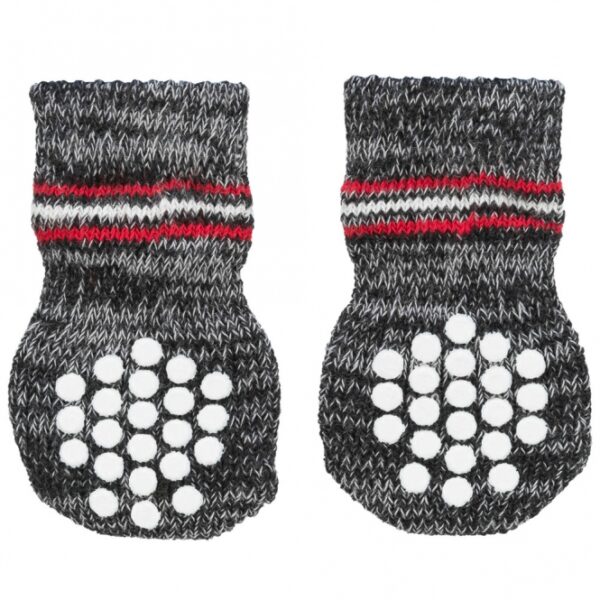Diese hochwertigen Hundesocken aus Baumwolle mit Elasthan sind der ideale Schutz für Ihren Vierbeiner. Dank der rutschfesten Sohle bieten sie optimalen Halt auf glatten Flächen, was besonders für ältere Hunde von Vorteil ist. Die Socken sind eine empfehlenswerte Lösung bei Rücken- und Gelenkschmerzen und unterstützen zudem die Heilung von Verletzungen. Sie schützen Ihre Böden und Möbel vor Kratzspuren und sind leicht bei 30° waschbar. In der eleganten Farbe Grau erhältlich, kommen die Socken im praktischen 2er-Pack und sind in Größe XL ideal für große Rassen wie den Deutschen Schäferhund. Investieren Sie in die Sicherheit und das Wohlbefinden Ihres Hundes mit diesen funktionalen und stilvollen Hundesocken!
