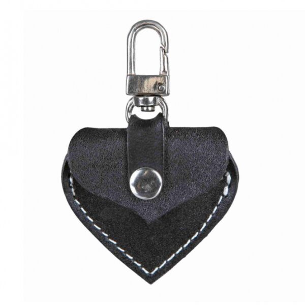 Das Adressherzchen aus hochwertigem Leder ist die perfekte Ergänzung für jedes Halsband Ihres Haustiers. Mit einer eleganten schwarzen Farbe und den kompakten Maßen von ca. 5,5 x 5 cm bietet es nicht nur eine stilvolle Möglichkeit, wichtige Informationen wie Name und Telefonnummer zu befestigen, sondern sorgt auch für zusätzliche Sicherheit. Dieses praktische und langlebige Accessoire ist ideal für Hundebesitzer, die Wert auf Qualität und Funktionalität legen. Sichern Sie sich jetzt dieses günstige und dennoch hochwertige Adressherzchen, um Ihrem geliebten Vierbeiner einen modischen und sicheren Look zu verleihen!