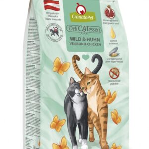 **Optimierte Produktbeschreibung für GranataPet DeliCatessen** Entdecken Sie die einzigartigen Vorteile von GranataPet DeliCatessen für Ihre Katze! Unsere hochwertigen Katzenfutter enthalten wertvolle Granatapfelkerne, die nicht nur ein unvergleichliches Duft- und Geschmackserlebnis bieten, sondern auch reich an natürlichen Polyphenolen (Ellagsäure) sind. Diese Inhaltsstoffe unterstützen aktiv den Zellschutz und stärken das Immunsystem Ihrer Katze. **Hergestellt in Österreich**, bietet unser Futter eine sorgfältige Auswahl an Zutaten: Extra viel Taurin und Katzenminze sorgen für zusätzlichen Genuss, während die neuseeländische Grünlippmuschel mit natürlichem Chondroitin und Glucosamin die Gelenke Ihrer Katze unterstützt. Unser Futter ist **frei von Getreide, Gluten, Weizen, Reis, Mais, Soja und Zucker** und enthält keine künstlichen Konservierungsmittel oder Farb- und Aromastoffe. GranataPet DeliCatessen ist das ideale **Alleinfuttermittel für ausgewachsene Katzen**, das nicht nur die Gesundheit fördert, sondern auch für ein schmackhaftes Futtererlebnis sorgt. Verwöhnen Sie Ihre Katze mit der besten Ernährung – für ein glückliches und gesundes Leben!