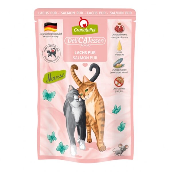 GranataPet ist ein hochwertiges Alleinfuttermittel für ausgewachsene Katzen, das mit besonderen Zutaten wie Granatapfelkernen, Taurin und Leinöl angereichert ist. Die Granatapfelkerne sind reich an natürlichen Polyphenolen, die freie Radikale abfangen und somit den Zellschutz sowie die Stärkung des Immunsystems Ihrer Katze fördern. Hergestellt in Deutschland, bietet GranataPet eine optimale Ernährung ohne Getreide, Gluten, Zuckerzusätze oder künstliche Konservierungsmittel. Die Rezeptur enthält zudem wertvolle Inhaltsstoffe wie Grünlippmuschel, die natürliches Chondroitin und Glucosamin liefert. Mit einem hohen Fleischanteil von 72 % Lachs sorgt GranataPet für eine schmackhafte und gesunde Mahlzeit, die Ihre Katze lieben wird. Entscheiden Sie sich für GranataPet – für die beste Qualität und das Wohlbefinden Ihrer Katze!