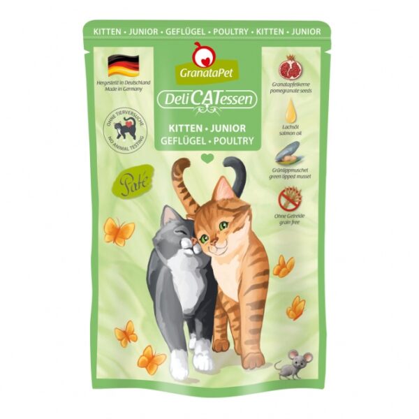 **Optimierte Produktbeschreibung für GranataPet DeliCatessen Kitten / Junior Geflügel** Entdecken Sie, warum GranataPet DeliCatessen für heranwachsende Katzen so besonders ist! Dieses hochwertige Nassfutter enthält 72 % Geflügelfleisch und ist reich an natürlichen Granatapfelkernen, die voller Polyphenole (Ellagsäure) sind. Diese unterstützen den Zellschutz und stärken das Immunsystem Ihrer Katze, indem sie freie Radikale abfangen. Hergestellt in Deutschland, bietet GranataPet ein Alleinfuttermittel, das ohne Getreide, Gluten, Zucker und künstliche Konservierungsstoffe auskommt. Die wertvollen Inhaltsstoffe wie Taurin, Leinöl und Grünlippmuschel liefern essentielle Nährstoffe für eine gesunde Entwicklung. Gönnen Sie Ihrer Katze das Beste mit GranataPet – für gesunde, glückliche und aktive Katzen!