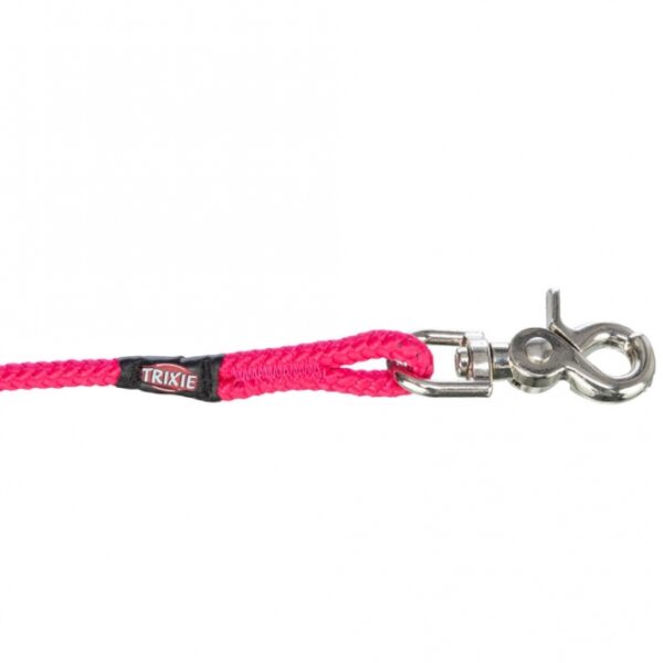 Entdecken Sie unser hochwertiges, gewebtes Segeltau in leuchtendem Fuchsia, das nicht nur stilvoll aussieht, sondern auch äußerst funktional ist. Mit einem Durchmesser von ca. 6 mm und einer praktischen Länge von ca. 15 m eignet sich dieses Segeltau perfekt für verschiedene Anwendungen, sei es beim Segeln, für Outdoor-Aktivitäten oder als vielseitiges Zubehör im Haushalt. Der schmutzfeste Trigger Snap Hook sorgt für eine sichere Verbindung, während das schwimmende Design dafür sorgt, dass es auch auf dem Wasser nicht verloren geht. Entscheiden Sie sich für unser Segeltau und profitieren Sie von hoher Qualität zu einem günstigen Preis – ideal für alle, die Wert auf Zuverlässigkeit und Funktionalität legen!