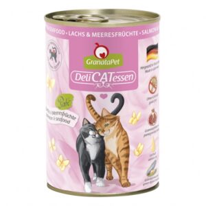 GranataPet ist ein besonderes Futter für Katzen, das mit hochwertigen Zutaten wie Granatapfelkernen, Taurin und Leinöl hergestellt wird. Diese natürlichen Inhaltsstoffe sind reich an Polyphenolen, die den Zellschutz unterstützen und das Immunsystem Ihrer Katze stärken können. Hergestellt in Deutschland, ist GranataPet DeliCatessen Lachs & Meeresfrüchte ein Alleinfuttermittel für ausgewachsene Katzen, das ohne Getreide, Gluten und künstliche Konservierungsmittel auskommt. Es enthält zudem Grünlippmuschel, die natürliche Chondroitin- und Glucosaminquellen bietet. Mit einem hohen Fleischanteil von 72 % und einer feuchtigkeitsspendenden Zusammensetzung sorgt dieses Futter für eine gesunde und ausgewogene Ernährung. Vertrauen Sie auf GranataPet für das Wohlbefinden Ihrer Katze – für ein glückliches und gesundes Leben!