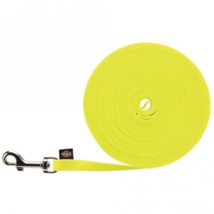 Die Easy Life Schleppleinen sind die perfekte Wahl für Hundebesitzer, die auf der Suche nach einer hochwertigen und langlebigen Leine sind. Hergestellt aus robustem Gurtband mit PVC-Ummantelung, bieten diese Schleppleinen eine außergewöhnliche Haltbarkeit und sind ideal für die Hundeausbildung. Egal, ob Sie Kommandos aus der Distanz antrainieren oder Ihr Hund bei der Fährtenarbeit und Nachsuche (Jagd) unterstützen soll, diese Leinen bieten Ihrem Vierbeiner viel Bewegungsfreiheit. Zudem lassen sich die Easy Life Schleppleinen mühelos durch einfaches Abwischen reinigen. Mit einer Breite von 13 mm und einer Länge von 10 m in auffälligem Neongelb sind sie nicht nur funktional, sondern auch ein echter Hingucker. Investieren Sie in eine Schleppleine, die Qualität und Benutzerfreundlichkeit vereint!