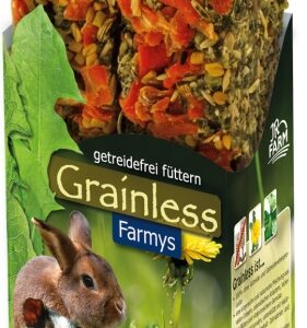Unser hochwertiges Ergänzungsfuttermittel für Nager und Zwergkaninchen ist die perfekte Wahl für eine gesunde und ausgewogene Ernährung. Es enthält eine sorgfältige Mischung aus Erbsen, Graspflanzensaat, Kanariengrassaat, Brennnessel, Karotten, Buchweizen und Bockshornkleesaat, die reich an wichtigen Nährstoffen ist. Mit einem hohen Proteingehalt von 18,3% und wertvollen Mineralstoffen wie Calcium und Phosphor unterstützt dieses Futter das Wohlbefinden Ihrer kleinen Lieblinge. Ideal als schmackhafter Snack, sorgt es für Abwechslung und Freude beim Fressen. Investieren Sie in die Gesundheit Ihrer Nager und Zwergkaninchen mit unserem hochwertigen Futter, das nicht nur günstig, sondern auch von hoher Qualität ist!