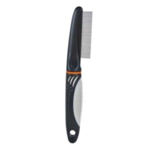 Dieser hochwertige Floh- und Läusekamm von Trixie ist der ideale Helfer zur sicheren Diagnose und Bekämpfung von Flöhen und Läusen bei Haustieren. Mit seinen abgerundeten Metallzinken und dem ergonomischen Kunststoffgriff mit rutschfester Gummieinlage liegt er bequem in der Hand und sorgt für eine schonende Anwendung. Der Kamm ist für alle Felltypen geeignet und ermöglicht eine gründliche Reinigung. Mit einer Größe von ca. 21 cm und einer Zinkenlänge von ca. 1,5 cm ist er perfekt für die Pflege Ihres Haustiers. Investieren Sie in Qualität und schützen Sie Ihr Tier vor lästigen Parasiten – für ein glückliches und gesundes Leben!