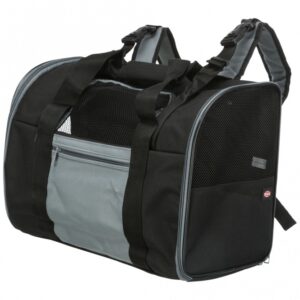 Der Rucksack Connor ist die perfekte Lösung für kleine Hunde, Katzen und andere Kleintiere bis 8 kg. Hergestellt aus strapazierfähigem Nylon/Polyester, überzeugt dieser Rucksack durch seine hohe Qualität und einfache Reinigung – einfach auswischen genügt! Als multifunktionale Tragetasche bietet er eine separate Fronttasche für Zubehör und eine integrierte Kurzleine, die das Herausspringen Ihres Haustieres während des Transports verhindert. Dank der seitlichen und frontalen Öffnung sowie der stufenlos verstellbaren Schultergurte ist er besonders benutzerfreundlich. Mehrere Netz-Einsätze sorgen für optimale Luftzirkulation und Komfort. Zudem ermöglichen praktische Laschen auf der Rückseite ein sicheres Anschnallen im Auto. Bei Nichtgebrauch lässt sich die Tasche platzsparend zusammenlegen, da die Seitenteile per Reißverschluss komplett geöffnet werden können. Erhältlich in Schwarz/Grau mit Außenmaßen von ca. 42 x 29 x 21 cm (BxHxT) und einer Bodenfläche von ca. 39,5 x 16 cm (BxT) – der Rucksack Connor ist die ideale Wahl für unterwegs!