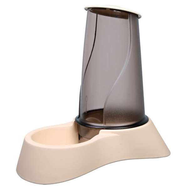 Dieser praktische und hochwertige Kunststoffbehälter mit einem Fassungsvermögen von 3,5 Litern ist ideal für die übersichtliche Aufbewahrung Ihrer Lebensmittel oder Haushaltsgegenstände. Der transparente Behälter ermöglicht eine bessere Inhaltskontrolle, sodass Sie immer den Überblick über den Inhalt behalten. Dank der rutschfesten Gummifüße steht der Behälter stabil und sicher auf jeder Oberfläche, was ihn besonders benutzerfreundlich macht. Erhältlich in verschiedenen Farben, jedoch ohne Auswahlmöglichkeit, wird der Artikel je nach Lagerbestand geliefert. Investieren Sie in diesen vielseitigen Behälter für eine ordentliche und effiziente Aufbewahrung!