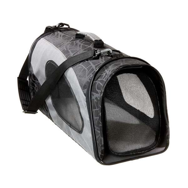 Entdecken Sie die perfekte Tragetasche für Katzen und kleine Hunde! Diese ultraleichte Tragetasche vereint robuste und hochwertige Qualität mit durchdachtem Design. Dank der extra starken Gitternetze an der Vorder- und Seitenfläche wird eine optimale Luftzirkulation gewährleistet, was besonders für den Komfort Ihrer Haustiere wichtig ist. Hergestellt aus wasserabweisendem und pflegeleichtem Nylonmaterial, bietet die Tasche eine kuschelige, herausnehmbare Liegefläche aus Lammfellimitat, die bei 30° waschbar ist. Sie lässt sich bequem durch Reißverschlüsse an der Vorder- und Rückseite öffnen und kann bei Nichtgebrauch platzsparend zusammengelegt werden. Mit einer praktischen Schutztasche, die auch als Einkaufstasche verwendet werden kann, und einem Tragegriff sowie einem abnehmbaren Schulterriemen ist diese Tragetasche ideal für Flugreisen geeignet, da sie problemlos in die Kabine mitgenommen werden kann. Eine Außentasche mit Klettverschluss sorgt für zusätzlichen Stauraum für Kleinigkeiten. Außenmaße Größe S: ca. 39 x 21 x 23 cm (LxBxH) – perfekt für kleine Katzen und sehr kleine Hunde. Farbe: Schwarz. Finden Sie auch die größere Variante unter Karlie Transporttasche Smart Carry Bag - Größe L (Artikelnr. 31389-#IMP#-VAR). Holen Sie sich jetzt die beste Tragetasche für Ihr Haustier!