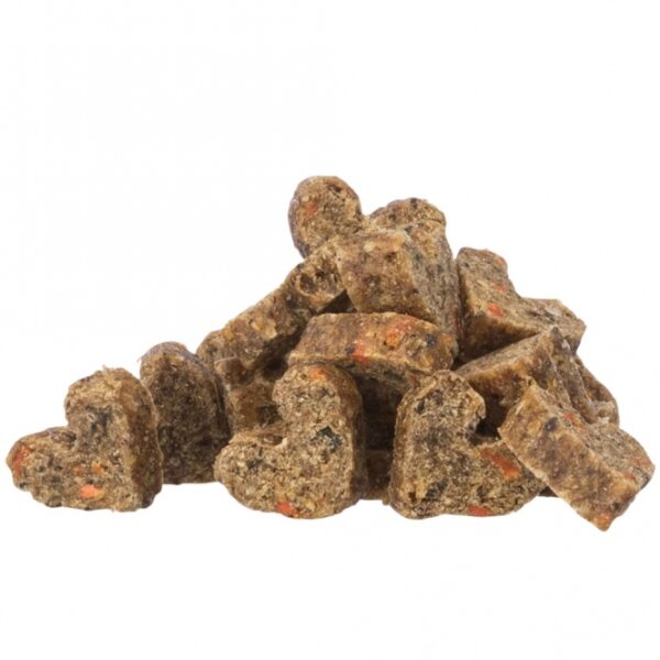 Dieser hochwertige Monoprotein-Snack ist ideal für Hunde mit Futtermittelallergien, da er zu 65 % aus proteinreichen Mehlwürmern besteht. Er ist glutenfrei, enthält keinen Zuckerzusatz und eignet sich hervorragend für empfindliche Hunde. Mit einem Inhalt von 80 g bietet dieser gesunde Snack eine ausgewogene Ernährung, die reich an Nährstoffen ist. Die Zusammensetzung umfasst neben Mehlwürmern auch Süßkartoffeln, Karotten und wertvolle Mineralstoffe, die zur Gesundheit Ihres Hundes beitragen. Lagern Sie den Snack kühl und trocken, um die Frische zu gewährleisten. Gönnen Sie Ihrem Hund diesen leckeren und gesunden Snack für eine optimale Ernährung!