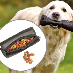 Der Apportier SNACK DUMMY ist das ideale Trainingsspielzeug für Hunde, das das Apportieren leicht und spielerisch gestaltet. Mit seinen kompakten Maßen von ca. 14 x 5 cm eignet sich dieser Dummy perfekt für die Erziehung und Ausbildung Ihres Vierbeiners, indem er positive Motivation fördert. Er kann einfach mit Snacks befüllt werden, was das Training noch effektiver macht. Zudem bietet der Dummy eine hohe Sicherheit, da keine Verletzungsgefahr besteht. Machen Sie das Apportieren zu einem spaßigen Erlebnis für Ihren Hund und unterstützen Sie gleichzeitig seine Lernfortschritte! Lieferung erfolgt ohne Snacks.