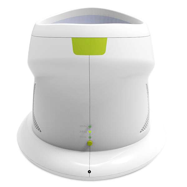 Hyper Fetch ist die ideale Ballwurf- und Apportiermaschine für Hunde, die stundenlangen Spielspaß garantiert. Ihr Hund wird es lieben, hinter den Bällen herzujagen und diese zu fangen. Auch wenn Sie keine Zeit für ein interaktives Spiel haben, ermöglicht Ihnen der Hyper Fetch, dass Ihr Hund dank der zwei verschiedenen Spielmodi selbstständig spielen kann. Mit der praktischen Fernbedienung können Sie jederzeit entscheiden, wann der Ball ausgeworfen wird. Dieses wiederaufladbare Gerät ist äußerst mobil und kann überall eingesetzt werden. **Spielmodi im Detail:** 1. **Spielmodus 1:** Ihr Hund spielt alleine mit Hyper Fetch. Sie bringen ihm spielerisch bei, den Ball zu fangen und zurückzubringen. Sobald er gelernt hat, den Ball in den Trichter zu werfen, kann das aufregende Apportierspiel beginnen. Je nach Platzangebot und Fitness Ihres Hundes können Sie die Wurfdistanzen auf 3 Meter, 6 Meter oder 9 Meter einstellen. Der Ball wird automatisch in der gewünschten Wurfweite ausgeworfen, sobald Ihr Hund ihn hineinwirft. 2. **Spielmodus 2:** Hier interagieren Sie mit Ihrem Hund über die Fernbedienung. Diese Funktion ist ähnlich wie im ersten Spielmodus, aber mit der Fernbedienung können Sie die Wurfweiten ebenfalls zwischen 3, 6 und 9 Metern einstellen und selbst bestimmen, wann der Ball ausgeworfen wird. Im Lieferumfang sind 3 hochwertige Bälle mit einem Durchmesser von 5 cm enthalten. Machen Sie das Spielen für Ihren Hund noch spannender und fördern Sie seine Beweglichkeit mit der Hyper Fetch Apportiermaschine – der besten Wahl für aktive Hunde!