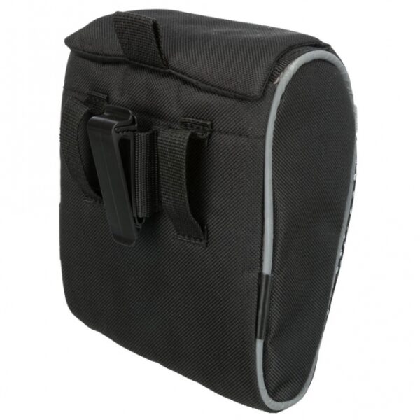 Dieser praktische und stilvolle Rucksack in schwarz/grau ist der ideale Begleiter für alle, die Wert auf Funktionalität und Design legen. Der innovative Magnetverschluss ermöglicht eine einhändige Bedienung, während der wasserdichte Verschluss optimalen Schutz vor Regen bietet. Mit einer gepolsterten und formstabilen Konstruktion sorgt dieser Rucksack für maximalen Komfort und Langlebigkeit. Ausgestattet mit einem Befestigungsclip und einer Gürtelschlaufe ist er vielseitig einsetzbar. Reflektierende Elemente erhöhen die Sicherheit bei schlechten Lichtverhältnissen. Die Außentasche bietet zusätzlichen Stauraum für wichtige Kleinigkeiten. Hergestellt aus hochwertigem Polyester und mit den kompakten Maßen von ca. 13 × 18 × 7 cm ist dieser Rucksack sowohl praktisch als auch modisch – perfekt für den Alltag oder Outdoor-Aktivitäten.