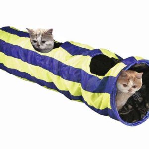 Entdecken Sie unseren vielseitigen In- und Outdoor-Rascheltunnel, der aus strapazierfähigem Nylon gefertigt ist und sich ideal für Spiel und Spaß im Freien sowie drinnen eignet. Mit einer Länge von 136 cm und einem Durchmesser von ca. 24 cm bietet dieser Rascheltunnel ausreichend Platz für Ihre Kinder oder Haustiere, um zu krabbeln und zu spielen. Zudem ist der Tunnel abwaschbar, was ihn besonders pflegeleicht und langlebig macht. Bitte beachten Sie, dass die Farbwahl leider nicht möglich ist; die Farbe wird je nach Lagerbestand ausgewählt. Dieser Rascheltunnel vereint hohe Qualität mit einem günstigen Preis und ist das perfekte Spielzeug für kreative Abenteuer!