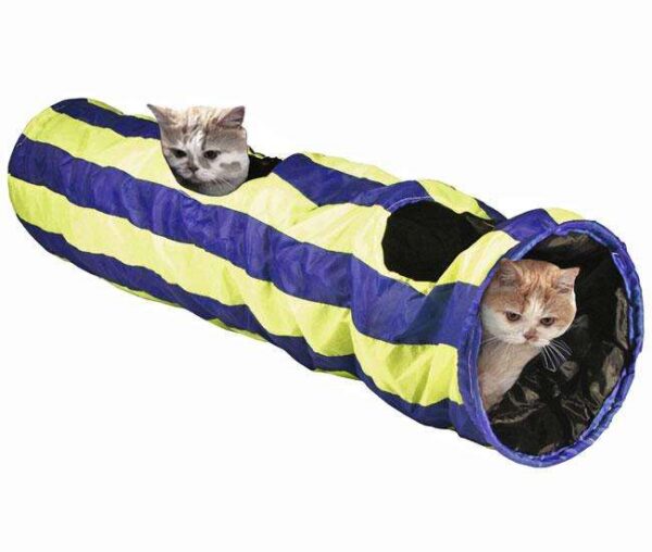 Entdecken Sie unseren vielseitigen In- und Outdoor-Rascheltunnel, der aus strapazierfähigem Nylon gefertigt ist und sich ideal für Spiel und Spaß im Freien sowie drinnen eignet. Mit einer Länge von 136 cm und einem Durchmesser von ca. 24 cm bietet dieser Rascheltunnel ausreichend Platz für Ihre Kinder oder Haustiere, um zu krabbeln und zu spielen. Zudem ist der Tunnel abwaschbar, was ihn besonders pflegeleicht und langlebig macht. Bitte beachten Sie, dass die Farbwahl leider nicht möglich ist; die Farbe wird je nach Lagerbestand ausgewählt. Dieser Rascheltunnel vereint hohe Qualität mit einem günstigen Preis und ist das perfekte Spielzeug für kreative Abenteuer!