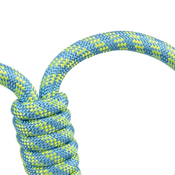 Unser hochwertiges Polyester-Tau mit einer Länge von ca. 42 cm ist ideal für vielfältige Anwendungen, sei es im Outdoor-Bereich, beim Segeln oder im Handwerk. Dieses strapazierfähige Tau bietet hohe Qualität und Langlebigkeit, sodass Sie sich auf seine Zuverlässigkeit verlassen können. Mit seiner robusten Beschaffenheit ist es perfekt für alle, die ein günstiges und dennoch leistungsstarkes Seil suchen. Vertrauen Sie auf unser Polyester-Tau für Ihre nächsten Abenteuer oder Projekte!