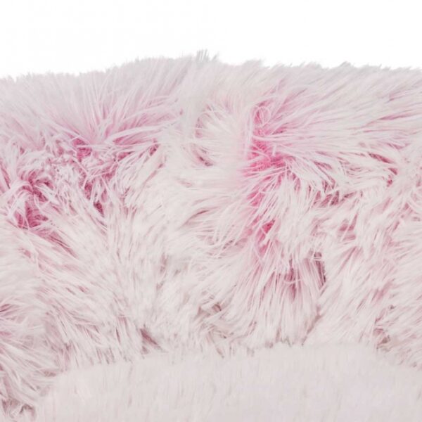 Dieser hochwertige Langhaar-Plüsch-Kissenbezug in ansprechendem weiß-pink bietet nicht nur einen stilvollen Akzent in Ihrem Wohnraum, sondern auch außergewöhnlichen Komfort. Der Polyester-Bezug ist strapazierfähig und pflegeleicht, während die Polyestervlies-Füllung für eine angenehme Stütze sorgt. Mit einem Durchmesser von ca. 50 cm und einem fest integrierten Kissen ist dieser Bezug ideal für entspannende Momente. Der rutschfeste Boden sorgt dafür, dass das Kissen an Ort und Stelle bleibt, während das Inlett problemlos von Hand gewaschen werden kann. Der Bezug lässt sich bei 30°C in der Maschine waschen, was ihn besonders praktisch und ideal für den täglichen Gebrauch macht. Gönnen Sie sich dieses gemütliche Kissen für Ihr Zuhause – ein perfektes Accessoire für jeden Raum!