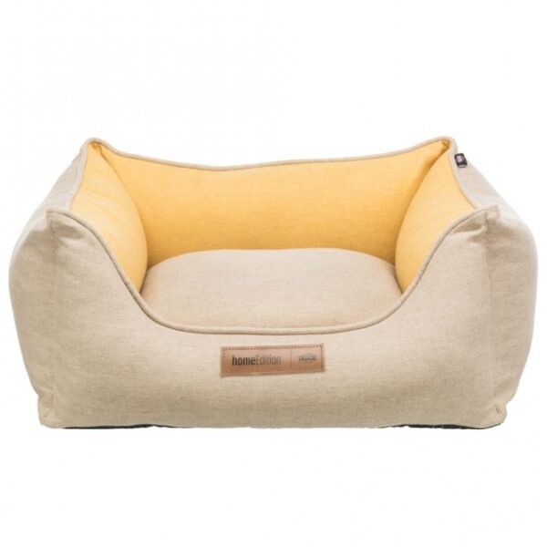 Dieser hochwertige Webstoff-Kissenbezug in der ansprechenden Farbe sand/gelb ist die perfekte Ergänzung für Ihr Zuhause. Der waschbare Polyester-Bezug (bis 40°C) sorgt für einfache Pflege, während die Polyestervlies-Füllung mit hoher Fülldichte für Formstabilität und langfristigen Komfort sorgt. Dank des praktischen Wendekissens können Sie den Look Ihres Raumes schnell verändern. Die abnehmbaren Bezüge sind besonders benutzerfreundlich, und der rutschfeste Boden garantiert sicheren Halt auf jedem Untergrund. Mit den Maßen von ca. 80 x 60 cm ist dieses Kissen ideal für jedes Sofa oder Bett. Gönnen Sie sich und Ihren Gästen den Komfort und die Qualität, die Sie verdienen!