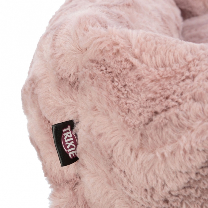 Entdecken Sie unser orthopädisches Bett, das für maximalen Schlafkomfort sorgt und ideal für Ihr Haustier ist. Hergestellt aus nachhaltigen, recycelten Materialien (mindestens 88 %), bietet es nicht nur Komfort, sondern schont auch die Umwelt. Der weiche Struktur-Softplüsch und der Polyester-Bezug garantieren ein angenehmes Liegegefühl, während die viskoelastische Schaumstoffflocken-Füllung mit Memory-Effekt sich perfekt an den Körper Ihres Tieres anpasst. Das integrierte Kissen sorgt für zusätzlichen Halt, und der abnehmbare Bezug ist bei 40°C waschbar, was die Pflege erleichtert. Mit einem rutschfesten Boden und einer Größe von etwa 80 x 60 cm ist dieses Bett nicht nur praktisch, sondern auch in einem ansprechenden Rosa erhältlich. Gönnen Sie Ihrem Haustier den besten Schlafplatz für erholsame Nächte!