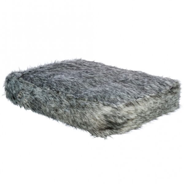 Entdecken Sie die luxuriöse Soft-Edition des Langhaar-Plüschs, die ideal für Ihren Wohnraum ist. Dieser hochwertige Bezug aus Polyester bietet nicht nur eine angenehme Haptik, sondern auch eine füllige Polsterung mit einer Höhe von 14–16 cm, die für optimalen Komfort sorgt. Der abnehmbare Bezug ist bei 40°C waschbar, was die Pflege besonders einfach macht. Zudem garantiert der rutschfeste Boden Sicherheit und Stabilität, während das Inlett leicht per Handwäsche gereinigt werden kann. Mit den großzügigen Maßen von ca. 110 x 75 cm und der eleganten Farbkombination in schwarz-grau fügt sich dieses Produkt perfekt in jede Einrichtung ein. Genießen Sie höchsten Komfort und Qualität mit unserem Langhaar-Plüsch – der ideale Begleiter für entspannte Stunden!