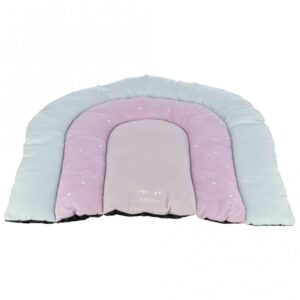 Dieser stilvolle Velours-Teppich ist der perfekte Akzent für Ihr Zuhause. Mit einem hochwertigen Polyester-Bezug und einer weichen, gesteppten Polyestervlies-Füllung bietet er nicht nur hohen Komfort, sondern auch eine ansprechende Optik. Der rutschfeste Boden sorgt für einen sicheren Halt, während die Handwäsche eine einfache Pflege garantiert. Mit den praktischen Maßen von ca. 68 × 62 cm passt dieser Teppich ideal in jedes Zimmer. Wählen Sie aus den sanften Farben mint, flieder und rosa, um Ihrem Raum eine fröhliche Note zu verleihen. Dieser Teppich vereint hohe Qualität und ansprechendes Design – perfekt für alle, die Wert auf stilvolle und funktionale Wohnaccessoires legen.