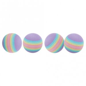 Diese bunten Rainbow Bälle aus hochwertigem Schaumstoff sind das perfekte Spielzeug für Ihre Katze. Mit einem Durchmesser von ca. 3,5 cm rollen sie leicht und fördern den natürlichen Jagdinstinkt Ihrer Katze, wenn sie sie hochwirft oder hinterherläuft. Im praktischen 4er Pack sind die Schaumstoffbälle ideal für abwechslungsreiche Spielstunden und bieten stundenlangen Spaß. Gönnen Sie Ihrer Katze die besten Spielzeuge für mehr Bewegung und Freude – die Rainbow Bälle sind eine günstige und unterhaltsame Wahl für jeden Katzenbesitzer!