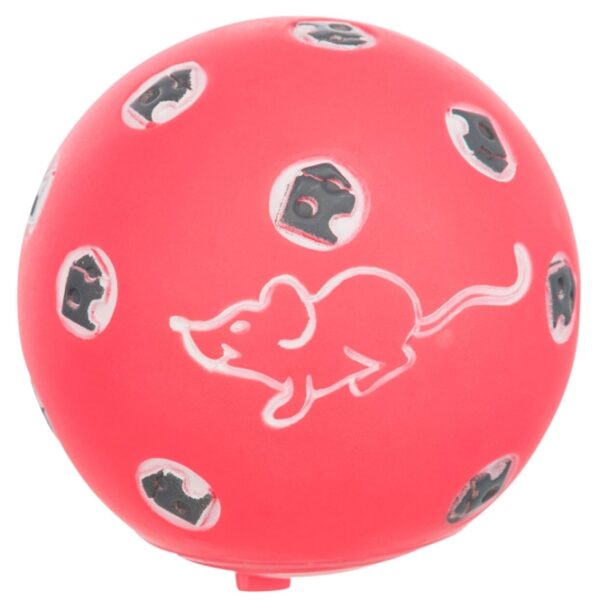Der Snack Ball für Katzen ist das perfekte Spielzeug für stundenlangen Spaß und fördert die natürliche Neugier Ihrer Katze. Verstecken Sie die Lieblingsleckerbissen Ihrer Katze im Inneren des Balls, und beobachten Sie, wie sie mit Begeisterung versucht, jede Leckerei durch die verstellbare Öffnung zu ergattern. Dieses interaktive Spielzeug weckt den Jagdtrieb Ihrer Katze und sorgt dafür, dass sie aktiv bleibt, bis der letzte Snack herausgefallen ist. Hergestellt aus robustem, leicht zu reinigendem Kunststoff, ist der Snack Ball mit einem Durchmesser von 7 cm ideal für Katzen jeden Alters. Bitte beachten Sie, dass der Snack Ball in verschiedenen Farben erhältlich ist, eine Farbwahl jedoch nicht möglich ist. Machen Sie das Spielvergnügen Ihrer Katze noch spannender mit diesem hochwertigen und günstigen Snack Ball!