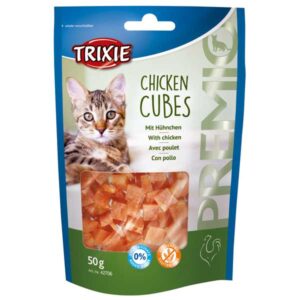 Entdecken Sie die leckeren Chicken Cubes, ein hochwertiges Ergänzungsfuttermittel für Katzen, das speziell für die Bedürfnisse Ihrer geliebten Samtpfote entwickelt wurde. Diese zuckerfreien Snackwürfel bestehen zu 73% aus hochwertigem Hühnchen und sind somit eine ideale Belohnung für Ihre Katze. Die praktische, wiederverschließbare Verpackung sorgt dafür, dass die Snacks besonders lange frisch bleiben und ihren köstlichen Geschmack bewahren. Unsere Chicken Cubes enthalten wertvolle Inhaltsstoffe wie Hefen, Milch- und Molkereierzeugnisse sowie Mineralstoffe, die zur Gesundheit Ihrer Katze beitragen. Mit einem hohen Proteinanteil von 30% und einem Fettgehalt von 9% sind sie nicht nur schmackhaft, sondern auch nahrhaft. Verwöhnen Sie Ihre Katze mit diesen gesunden Snacks, die in einem praktischen 50 g Beutel erhältlich sind!