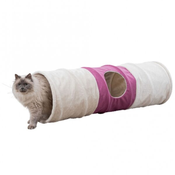 Diese gemütliche Katzenhöhle ist besonders für große Katzen geeignet und bietet den perfekten Rückzugsort für Ihr Haustier. Hergestellt aus hochwertigem Plüsch und Möbelstoff (Polyester) sorgt sie für ein angenehmes Liegegefühl. Die eingearbeitete Raschelfolie sorgt für zusätzlichen Spielspaß und stimuliert die Sinne Ihrer Katze. Mit drei praktischen Eingängen ermöglicht sie einen einfachen Zugang und viel Bewegungsfreiheit. Die Maße von ca. ø 35 × 115 cm bieten ausreichend Platz, während die ansprechende Farbgestaltung in Beige und Fuchsia das Katzenzimmer stilvoll ergänzt. Investieren Sie in diese Katzenhöhle für eine hohe Qualität und das Wohlbefinden Ihrer Katze!