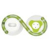 Die neuen Senses 2.0 Spielschienen bieten ein innovatives gerades Schienenelement, das perfekt mit den breiteren und stabileren Sockeln der Senses 2.0 Produkte kombiniert werden kann. Dieses vielseitige Design ermöglicht es Ihnen, die Spielschiene „Play“ auf dem Boden zu platzieren, was besonders hohe Geschwindigkeiten für Ihre Katze garantiert. Sie besteht aus 7 hochwertigen Elementen, darunter 2 Endstücke, 4 Kurvenelemente und ein gerades Element, sowie einem Ball. Mit einer zusätzlichen Länge von 25 cm im Vergleich zum vorherigen Modell ist diese Spielschiene die ideale Wahl für aktive Katzen. Dank der einfachen Steckmechanik können Sie die Senses 2.0 Spielschienen in über 100 verschiedenen Formen gestalten. Überraschen Sie Ihre Katze regelmäßig mit neuen, kreativen Designs und halten Sie sie spielerisch am Ball! Optimal für Katzenliebhaber, die Wert auf Qualität und Spaß legen.