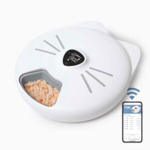Der **Catit PIXI Fernsteuerbare Futterautomat für Katzen** ist die ideale Lösung für die Fütterung deiner Katze. Mit der Möglichkeit, bis zu **6 abwechslungsreiche Mahlzeiten pro Tag** zu servieren, kannst du Trockenfutter, Nassfutter und Leckereien ganz nach den Vorlieben deiner Katze kombinieren. Dieser **intelligente Futterautomat** ist kompatibel mit der kostenlosen **Catit PIXI App**, die dir die Planung und Überwachung der Fütterungen über ein benutzerfreundliches LCD-Bedienfeld ermöglicht. Die **katzensichere Bedienfeldsperre** und der **Schutz-Rotationsmechanismus** sorgen dafür, dass alles sicher bleibt. Zusätzlich enthält der Futterautomat **2 Kühlakkus**, die das Futter frisch halten. Optimiere die Ernährung deiner Katze mit dem **Catit PIXI Smart-Futterautomaten** und genieße die Freiheit, die Fütterungen flexibel zu gestalten – sowohl Tag als auch Nacht!
