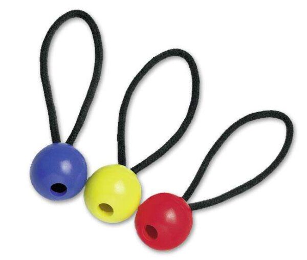 Entdecken Sie unseren hochwertigen Wurfball aus robustem, hartem Material, der ideal für Spiele im Freien ist. Mit einer praktischen Schlaufe und einer Seillänge von 20 cm bietet dieser Wurfball optimalen Halt und lässt sich leicht werfen und fangen. Erhältlich in den lebendigen Farben Blau, Rot und Gelb, sorgt er für jede Menge Spaß bei Kindern und Erwachsenen. Bitte beachten Sie, dass die Farbwahl je nach Lagerbestand erfolgt, sodass Sie sich überraschen lassen können. Dieser langlebige Wurfball ist perfekt für aktive Freizeitgestaltung und sorgt für unvergessliche Momente im Garten oder im Park!