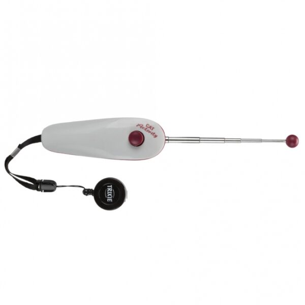Dieser praktische Clicker für das Training von Katzen ist ein unverzichtbares Hilfsmittel für jeden Tierliebhaber. Mit einer ausziehbaren Länge von 14 bis 65 cm ermöglicht er eine flexible Handhabung und ist somit ideal für verschiedene Trainingssituationen. Die nasenfreundliche Kugel sorgt dafür, dass Ihr Haustier beim Training nicht gestört wird. Zudem verfügt der Clicker über einen Gürtelclip mit einer herausziehbaren Nylonschnur, sodass er immer griffbereit ist. Durch den Schnellverschluss lässt sich der Clip mühelos abnehmen. Inklusive ist eine Anleitung, die in Zusammenarbeit mit der Katzenexpertin Helena Dbalý erstellt wurde und wertvolle Tipps und Tricks für ein effektives Training bietet. Bitte beachten Sie, dass die Farben von der Abbildung abweichen können. Investieren Sie in diesen hochwertigen Clicker und verbessern Sie das Trainingserlebnis für Sie und Ihre Katze!