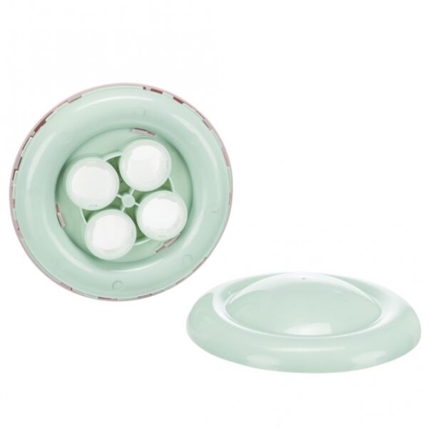 Dieses wippende Spielzeug ist das perfekte Vergnügen für Ihre Haustiere! Mit einem umlaufenden Ball und einem Spielzeug auf Spiralfeder sorgt es für stundenlangen Spielspaß. Die abnehmbaren Röhren ermöglichen es Ihrem Tier, Snacks oder kleine Spielzeuge herauszupföteln, was die Neugier und den Spieltrieb anregt. Hergestellt aus hochwertigem Kunststoff und Plüsch (Polyester) ist dieses Spielzeug nicht nur robust, sondern auch spülmaschinengeeignet für eine einfache Reinigung. Mit einem Durchmesser von ca. 18 cm ist es ideal für kleine bis mittelgroße Tiere. Gönnen Sie Ihrem Liebling dieses unterhaltsame und interaktive Spielzeug, das sowohl für geistige als auch für körperliche Anregung sorgt!