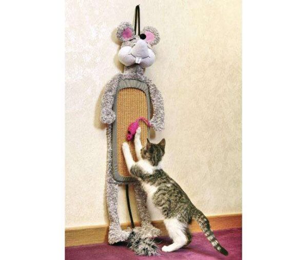 Entdecken Sie unser hochwertiges Plüsch-Kratzbrett im beliebten TIMMY THE MOUSE-Design, das speziell für Katzenliebhaber entwickelt wurde. Mit einem integrierten CATNIP-Spielzeug, einem aufregenden Knistereffekt und einem praktischen Spielschwanz sorgt dieses Kratzbrett für stundenlangen Spielspaß und fördert die natürliche Kratzgewohnheit Ihrer Katze. Das Kratzbrett lässt sich einfach an Tür oder Wand aufhängen und hat die ideale Größe von 80 x 17 cm, um in jedem Raum Platz zu finden. Gönnen Sie Ihrer Katze dieses hochwertige und ansprechende Kratzbrett, das sowohl für Unterhaltung als auch für die Pflege der Krallen sorgt.