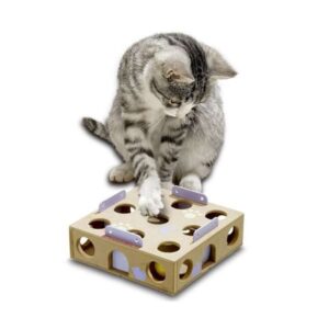 Entdecken Sie das innovative Smart Cat Spielzeug, das den Seh-, Hör- und Tastsinn Ihrer Katze aktiv anregt. Dieses hochwertige und langlebige Holzspielzeug ist perfekt, um Ihre Katze zu beschäftigen, zu unterhalten und ihren natürlichen Jagdinstinkt zu befriedigen. Die vielseitigen Smart Cat Spielzeuge lassen sich in verschiedenen Formen kombinieren, darunter Kurven, gerade Elemente und Activity Boxen, sodass Ihre Katze stets neue Herausforderungen meistern kann. Die stabilen Maße der Activity Box betragen 6,5 x 22,5 x 22,5 cm, was sie ideal für jede Spielumgebung macht. Investieren Sie in das beste Spielzeug für Ihre Katze und fördern Sie ihre Aktivität und Intelligenz auf spielerische Weise!