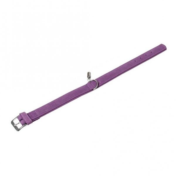 Die Buffalo-Serie - das vielseitige Allroundtalent für Hunde Die Buffalo-Serie bietet hochwertige und funktionale Produkte für Hunde aller Rassen. Egal, ob Sie ein robustes Halsband, eine strapazierfähige Leine oder ein bequemes Geschirr suchen, die Buffalo-Serie ist die perfekte Wahl. Unsere Produkte werden aus hochwertigem Kalbsleder gefertigt, das wasserabweisend imprägniert ist und sich durch eine weiche, samtige Oberfläche auszeichnet. Dies sorgt für hohen Tragekomfort für Ihren Hund und eine angenehme Haptik für Sie als Halter. Mit einer Gesamtlänge von ca. 24 cm und einer Breite von ca. 10 mm sind unsere Produkte ideal für jeden Hundebesitzer, der Wert auf Qualität und Stil legt.