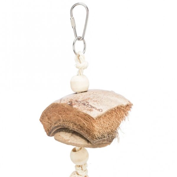 Entdecken Sie unser einzigartiges Spielzeug für Vögel, das aus hochwertigen Materialien wie Kokosnuss, Rattan und Lavagestein gefertigt ist. Dieses innovative Produkt wurde in enger Zusammenarbeit mit dem renommierten Weltvogelpark Walsrode entwickelt und bietet eine Länge von ca. 35 cm. Es ist ideal geeignet für Nymphensittiche und Wellensittiche und fördert deren natürliche Spiel- und Entdeckungsfreude. Mit unserem Vogelspielzeug bieten Sie Ihrem gefiederten Freund nicht nur stundenlangen Spaß, sondern auch eine sichere und ansprechende Umgebung. Wählen Sie jetzt dieses hochwertige und günstige Spielzeug für das Wohlbefinden Ihres Haustiers!