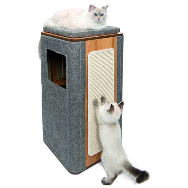 Der Vesper Cubo Tower ist der ideale Kratzbaum für Katzenliebhaber, die hohen Wert auf Komfort und Design legen. Mit seinem extradicken 35 mm starken Memory-Schaumstoff-Kissen bietet er einen superkomfortablen Platz zum Entspannen und Ausruhen. Die hochwertige Basiskonstruktion aus robustem MDF sorgt für Stabilität, während die elegante grau-melierte Polsterung und die Walnussdekor-Laminat-Kanten perfekt in jede moderne Wohnlandschaft integriert werden. Dank der praktischen Klettverschluss-Befestigung lässt sich das Kissen sicher fixieren und die abnehmbare Seitenabdeckung ermöglicht eine einfache Reinigung. Die widerstandsfähigen Kratzflächen auf der Außenseite und der mittleren Ebene sind ideal zum Krallenschärfen, und das gemütliche doppelstöckige Lounge-Versteck mit großzügigen 20 x 20 cm großen Öffnungen lädt zum entspannten Schlummern ein. Mit den Innenmaßen von 42,5 x 87 x 42,5 cm ist der Cubo Tower der perfekte Rückzugsort für Ihre Katze. Entdecken Sie den besten Kratzbaum für Ihre geliebten Vierbeiner!